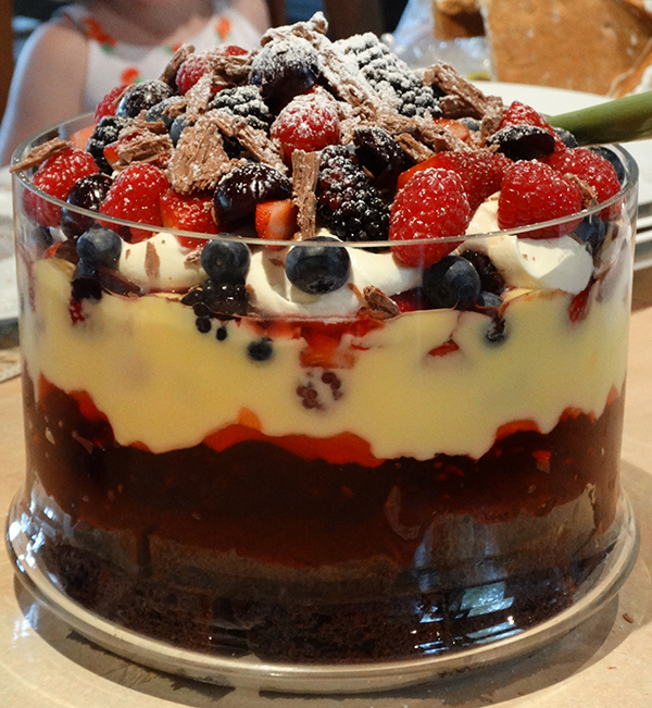 choc berry trifle